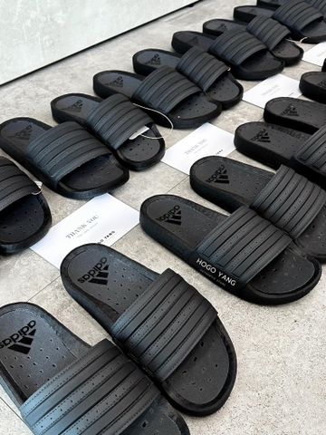 Adidas Adilette Boost Carbon Core Black GX4285