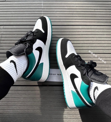 Air Jordan 1 Low Mystic Green 553558-113