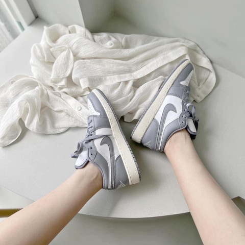 Jordan 1 Low Vintage Grey