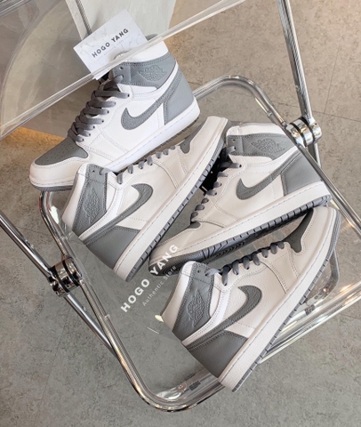Jordan 1 Retro High OG Stealth