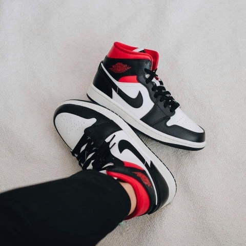 Nike Air Jordan 1 Mid 'Fitness Red' BQ6472-061
