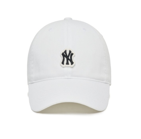 MLB Basic Wappen Unstructured Ball Cap NY White 3ACP7802N-50WHS