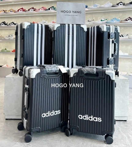 VALI ADIDAS BLACK