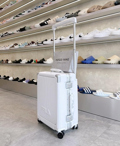 Vali Fila White