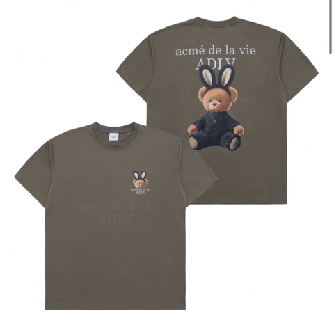 ADLV RABBIT BEAR DOLL LOGO COCOA TSHIRT