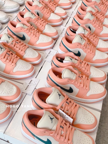 Jordan 1 Low Light Madder Root (W)
