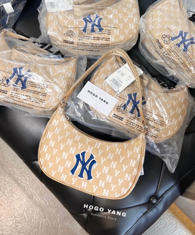 MLB MONOGRAM HOBO BAG NEW YORK YANKEES BEIGE