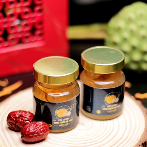 Yến chưng đông trùng hạ thảo