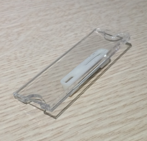 KẸP BẢNG TÊN MICA 65X30 MM (CÁI)