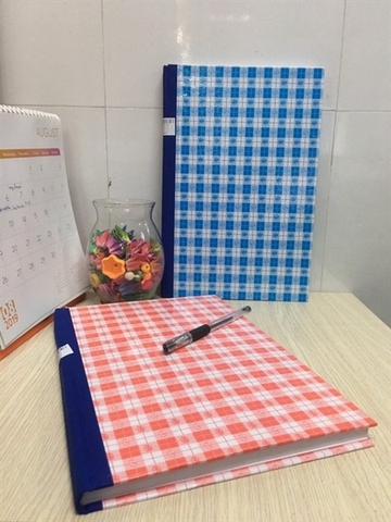 SỔ BÌA CỨNG A4 4 MANH (QUYỂN)