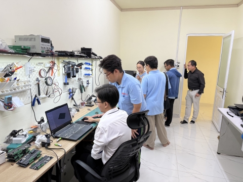 2025-11-23 Dự án Tư vấn Hướng nghiệp 2025