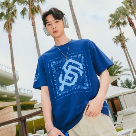 1027 -  Áo MLB SF Paisley Big Logo One Point San Francisco Giants - Xanh Coban - Code 3ATSI0133 14NYS [HÀNG CHÍNH HÃNG]