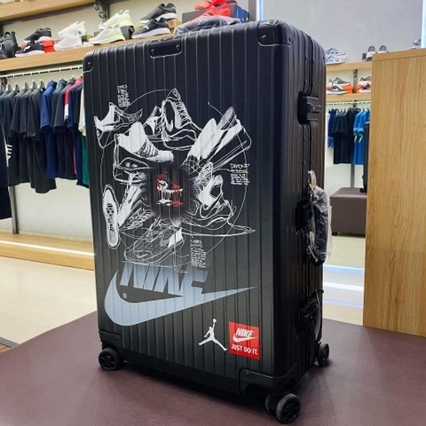 753 -  Vali Nike Sneakers Silhouette - Size Siêu Ký Gửi 29 - Đen [HÀNG CHÍNH HÃNG]