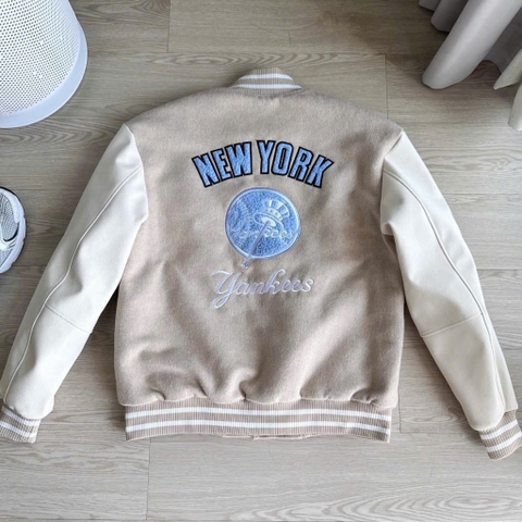 2025 - Áo Bomber New Era Nỉ Varsity NY New York Yankee Be - Chữ Xanh [HÀNG CHÍNH HÃNG]
