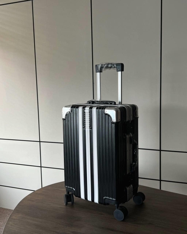 724 -  Vali Adidas Đen Sọc Trắng - Size Cabin 22 Xách Tay - Đen [HÀNG CHÍNH HÃNG]
