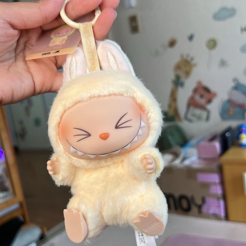 1150 - Gấu Bông Art Toy Labubu SISI Have A Seat - POP MART The Monsters Have A Seat Vinyl Plush Labubu Macaron V2- Code 6941848280091 [HÀNG CHÍNH HÃNG]