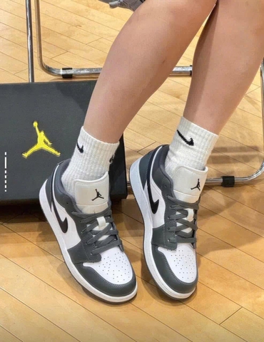 1677 - Giày Nike Air Jordan 1 Low GS Iron Grey - 553560 152 [HÀNG CHÍNH HÃNG]