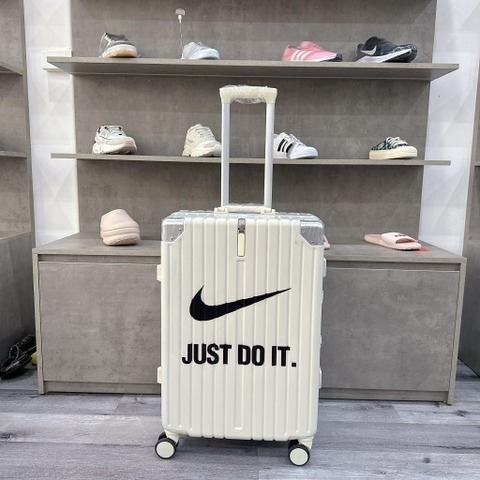 746 -  Vali Nike Just Do It - Size Ký Gửi 24 - Trắng Kem [HÀNG CHÍNH HÃNG]