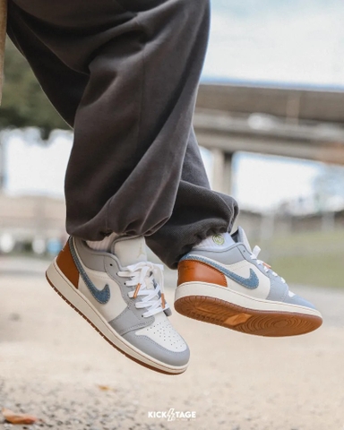 859 -  Giày Nike Air Jordan 1 Low GS Denim Swoosh FZ5046 041 [HÀNG CHÍNH HÃNG]