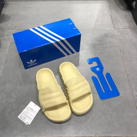 1366 -  Dép Adidas Adilette 22 - Desert Sand - GX6945 [HÀNG CHÍNH HÃNG]