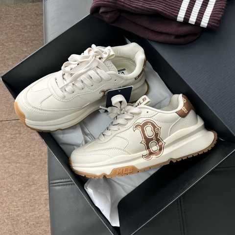 570  -  GIÀY MLB RUNNER CLASSIC MONOGRAM BOSTON RED SOX 3ASHCRM3N-43BRS [HÀNG CHÍNH HÃNG]