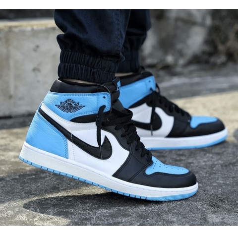 346 - Giày Nike Air Jordan 1 Retro High OG University Blue/UNC Toe DZ5485 400 [HÀNG CHÍNH HÃNG]