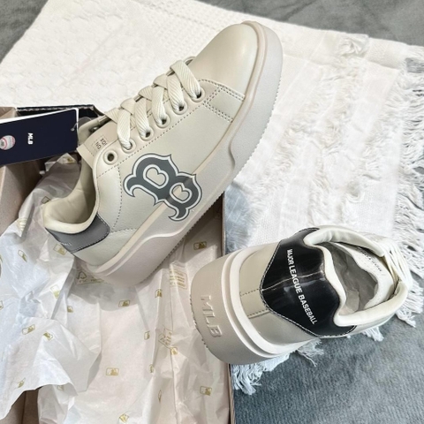 580  -  Giày MLB Chunky Classic A Boston Red Sox 3ASXCCB3N-43CRS [HÀNG CHÍNH HÃNG]