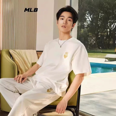 1023 -  Áo MLB Heart Small Logo New York Yankees Ivory - Trái Tim Trắng - Code 3ATSH0143 50IVS [HÀNG CHÍNH HÃNG]