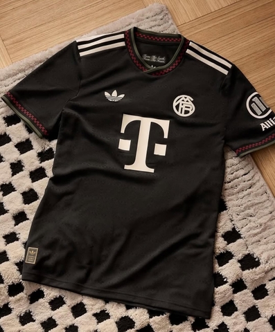 1766 - Áo Adidas FC Bayern Áo Đấu Thứ Ba Mùa Giải 25/26 Black Halo Ivory KE6801 [HÀNG CHÍNH HÃNG]