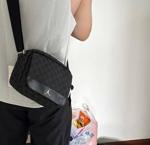 1987 - Túi Nike Jordan Monogram Black Limited Edition FJ6790-010 [HÀNG CHÍNH HÃNG]