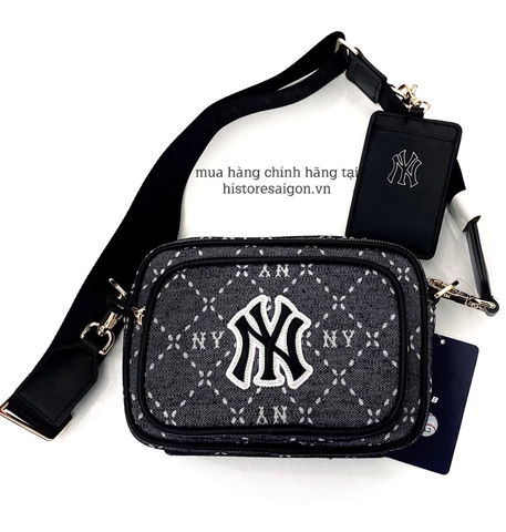 463 -  Túi Đeo Chéo MLB NY Monogram JQD - Đen Xám - Code 7ACRMD73N-50BKS [HÀNG CHÍNH HÃNG]