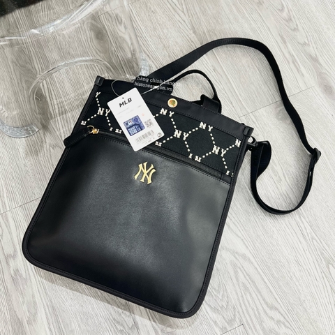 562 -  Túi MLB NY Monogram Sub Bag - Túi Đứng - Đen - Code 7AUBMD34N 50BKS [HÀNG CHÍNH HÃNG]