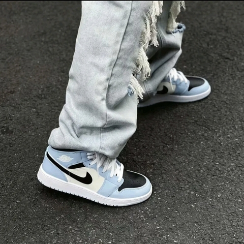 814 -  Giày Nike Air Jordan 1 Mid Ice Blue GS 555112 401 [HÀNG CHÍNH HÃNG]