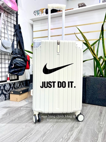 745 -  Vali Nike Just Do It - Size Cabin 22 Xách Tay - Trắng Kem [HÀNG CHÍNH HÃNG]