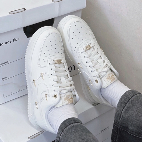 1030 -  Giày Nike Air Force 1 Low White Mini Gold Swooshes FV3654 111 [HÀNG CHÍNH HÃNG]