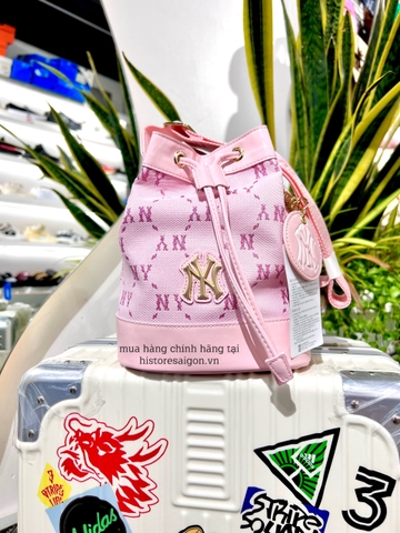 938 -  Túi MLB Monogram Bucket Bag New York Yankees - Hồng Pink- Code 7ACRMDE4-50PKL [HÀNG CHÍNH HÃNG]