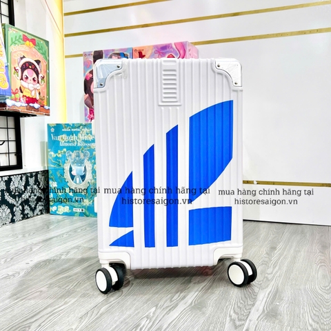 653 -  Vali Adidas Big Logo - Size Cabin 22 Xách Tay - Trắng Sữa [HÀNG CHÍNH HÃNG]