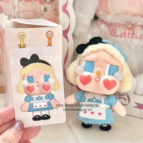 1372 - Crybaby Crying Again Alice She's Alice - Mô Hình Gấu Bông Art Toy POP MART CRYBABY Crying Again Series-Vinyl Face Plush Code 12403190031 [HÀNG CHÍNH HÃNG]