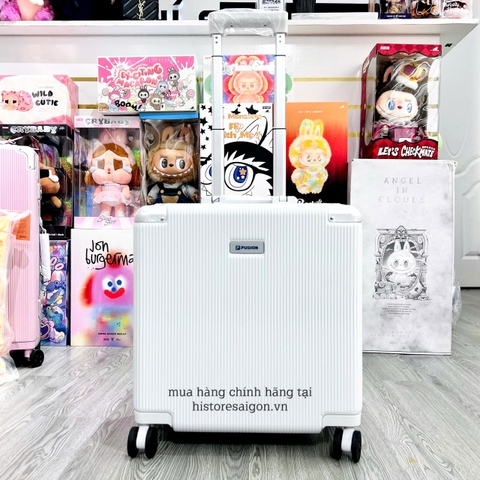 1847 - Vali Fila Vuông Embossed Stripes Trắng - Mẫu Mới [HÀNG CHÍNH HÃNG]