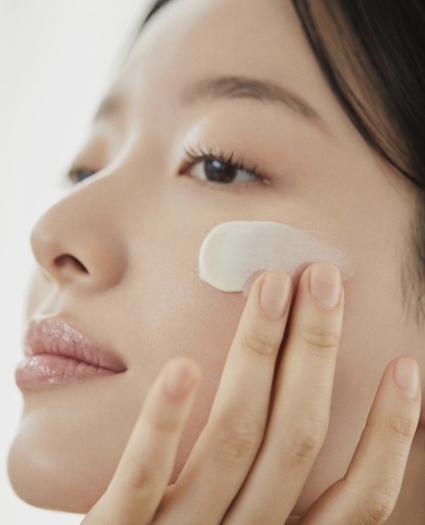 Set kem chống nắng Whoo chống nhăn tăng dung lượng bản mới 73kw tăng 1 % (30EA)