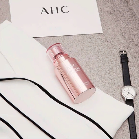 Kem Dưỡng Hỗ Trợ Nâng Tone Da AHC Aura Secret Tone Up Cream 50ml