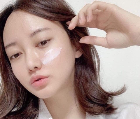 Set chống nắng whoo hồng tăng 1% 48kw (20ea)