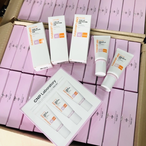 Kem chống nắng nâng tone CNP laboratory SPF42+/ PA+++ 50ml (66ea)