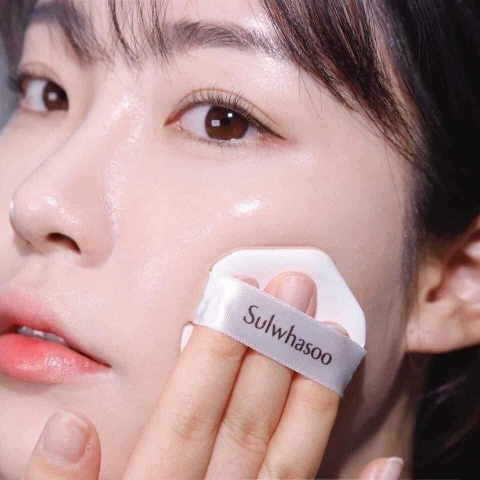 Phấn nước Sulwhasoo tặng 1 lõi (40ea)