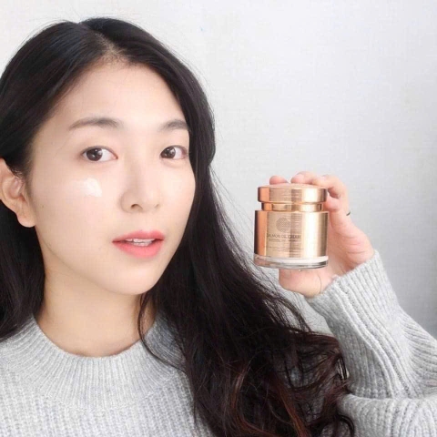 Kem Dưỡng Trắng Da, Chống Lão Hóa Dầu Cá Hồi Cre8skin Salmon Oil Cream 80g – Dưỡng Ẩm, Làm Mịn, Ngừa Thâm Nám