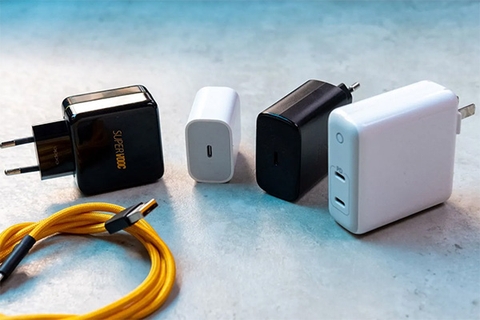 Sạc 5V 2A là bao nhiêu W ? Có phải sạc nhanh không ?