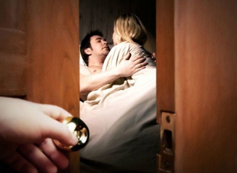 Cách nhận biết chồng ngoại tình: 12 dấu hiệu rõ ràng chị em nào cũng cần lưu ý