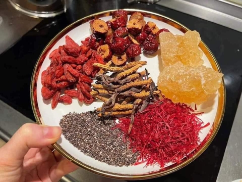 Đông Trùng Hạ Thảo Sấy Thăng Hoa – Cẩn Trọng Điều Gì Khi Dùng Để Tránh Tác Dụng Phụ?