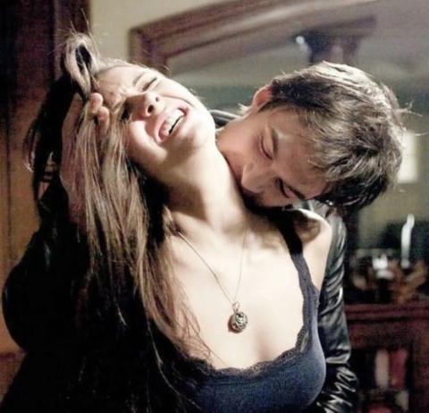 Quan hệ mạnh có ảnh hưởng đến tử cung không? Hiểu đúng để an tâm khi 