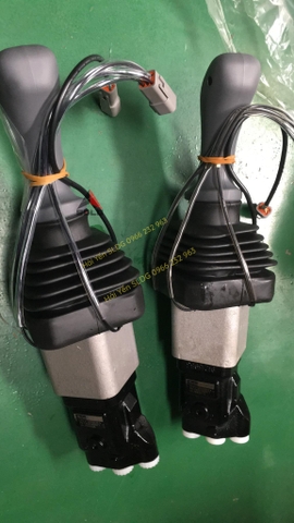 TAY CHANG MÁY XÚC LẬT SDLG